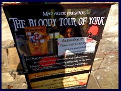 College St 06 - Bloody tours